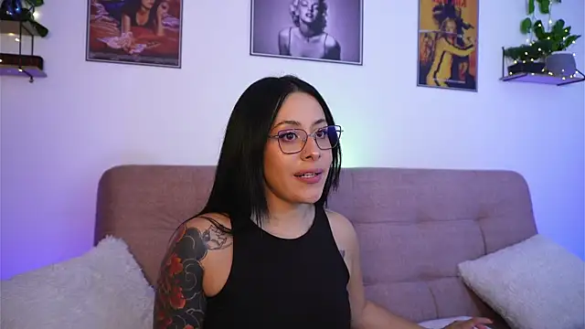 Snapshot of SophiieCumsx chatting on January 13, 2026, 6:29 am SophiieCumsx online show from January 13, 2026, 6:29 am