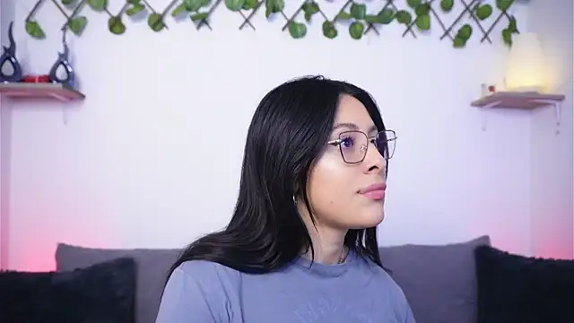 Snapshot of SophiieCumsx chatting on January 19, 2026, 4:05 am SophiieCumsx online show from January 19, 2026, 4:05 am