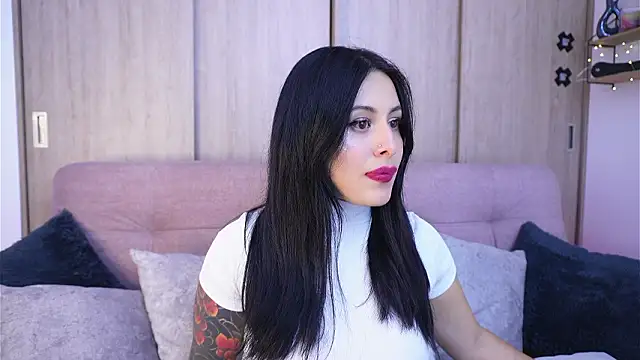 Snapshot of SophiieCumsx chatting on February 4, 2026, 3:45 am SophiieCumsx online show from February 4, 2026, 3:45 am