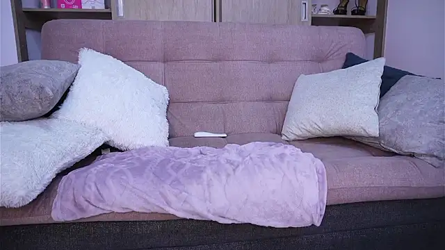 Snapshot of SophiieCumsx chatting on February 13, 2026, 4:08 am SophiieCumsx online show from February 13, 2026, 4:08 am