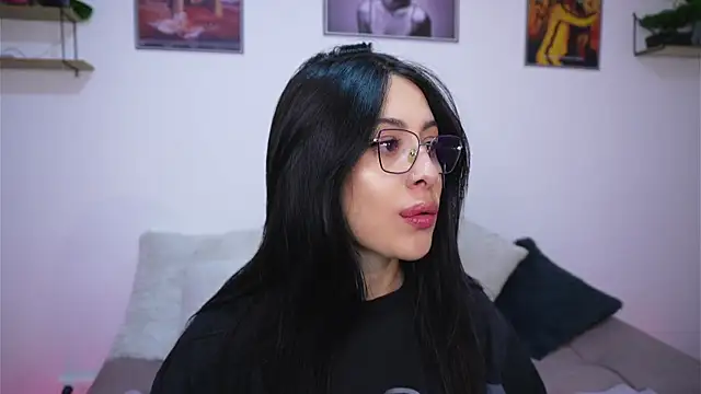 SophiieCumsx online show from August 1, 2026, 1:16 am