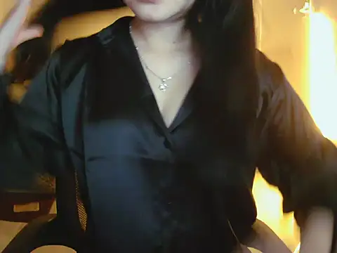 Snapshot of Ngoc_Quynh_18 chatting on September 24, 2025, 4:21 pm Ngoc Quynh 18 online show from September 24, 2025, 4:21 pm