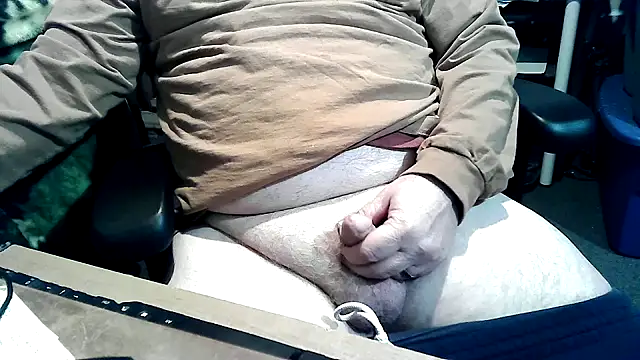 Snapshot of georgew62 chatting on November 28, 2025, 4:48 am georgew62 online show from November 28, 2025, 4:48 am