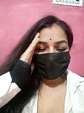 Snapshot of the_saavi chatting on December 15, 2025, 4:44 pm the saavi online show from December 15, 2025, 4:44 pm