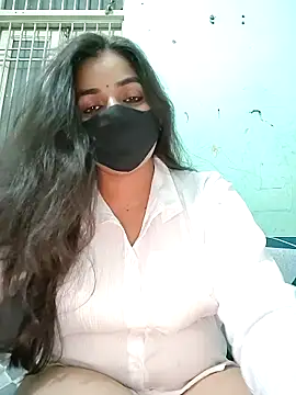 Snapshot of the_saavi chatting on May 8, 2026, 7:30 pm the saavi online show from May 8, 2026, 7:30 pm