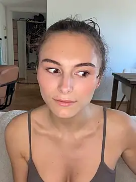 Snapshot of SophiiaStarr chatting on September 11, 2025, 12:05 pm SophiiaStarr online show from September 11, 2025, 12:05 pm