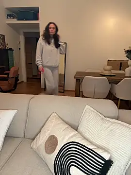 Snapshot of SophiiaStarr chatting on October 18, 2025, 4:30 pm SophiiaStarr online show from October 18, 2025, 4:30 pm