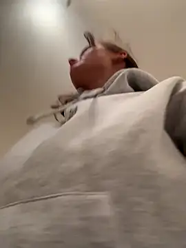 Snapshot of SophiiaStarr chatting on October 30, 2025, 7:47 pm SophiiaStarr online show from October 30, 2025, 7:47 pm