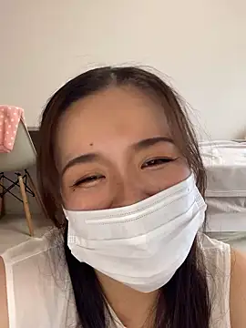 NATSUMI00 online show from September 24, 2025, 5:55 am