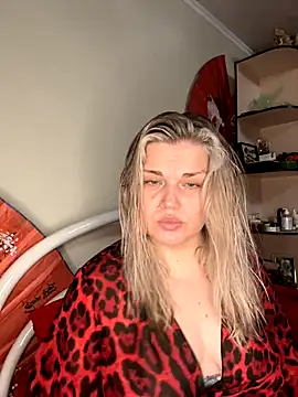 Snapshot of Nayvessa chatting on November 24, 2025, 6:40 pm Nayvessa online show from November 24, 2025, 6:40 pm