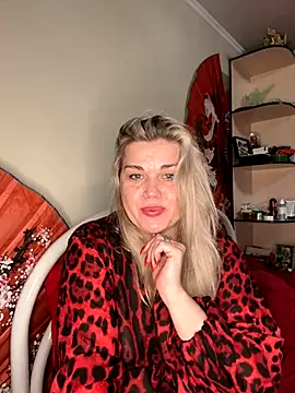 Snapshot of Nayvessa chatting on December 5, 2025, 8:05 pm Nayvessa online show from December 5, 2025, 8:05 pm