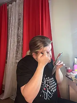 Snapshot of Nayvessa chatting on January 9, 2026, 12:08 pm Nayvessa online show from January 9, 2026, 12:08 pm