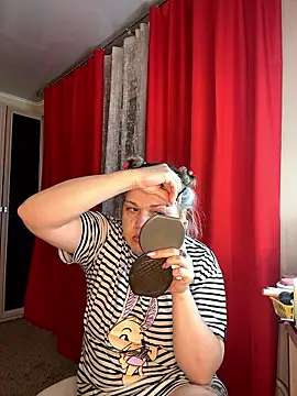 Snapshot of Nayvessa chatting on January 14, 2026, 12:00 pm Nayvessa online show from January 14, 2026, 12:00 pm