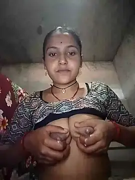 Snapshot of Sonam_shinde chatting on February 2, 2026, 7:18 am Sonam shinde online show from February 2, 2026, 7:18 am