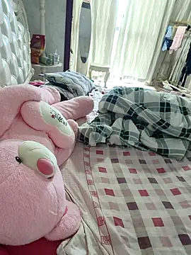 smgirls online show from October 22, 2025, 2:56 am