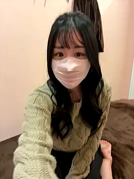 Ema-- online show from November 13, 2025, 10:03 am