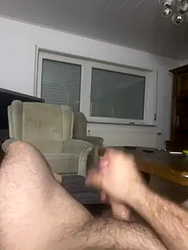 flamur albania online show from November 18, 2025, 8:46 pm