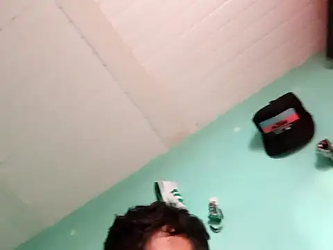 True Di online show from September 30, 2025, 9:42 pm