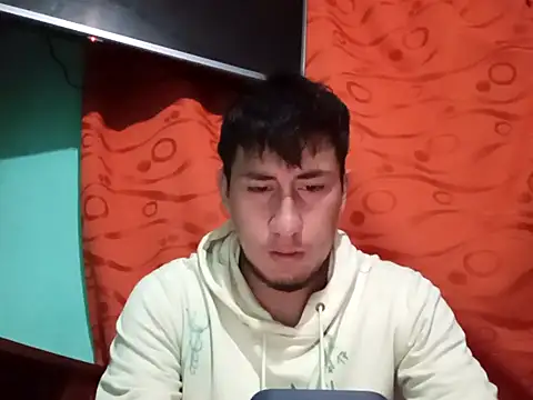 True Di online show from October 3, 2025, 1:13 am