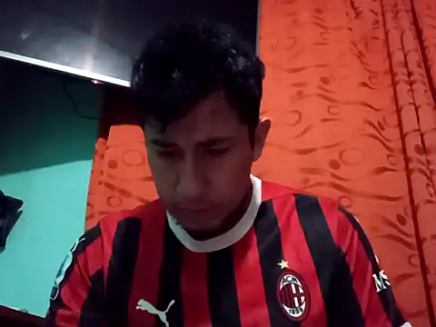 True Di online show from October 6, 2025, 1:03 am