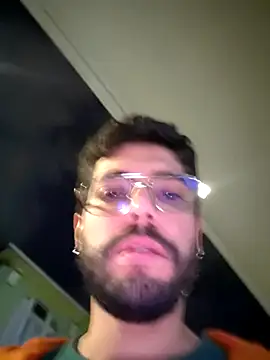 Snapshot of DanteWinter chatting on December 18, 2025, 2:17 am DanteWinter online show from December 18, 2025, 2:17 am