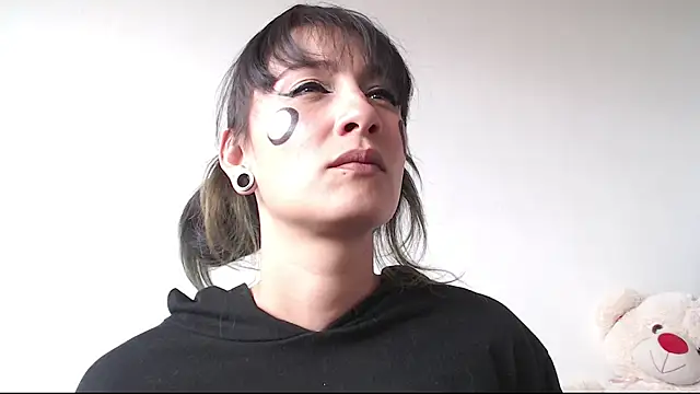 Snapshot of Cortana2_0 chatting on October 16, 2025, 4:19 pm Cortana2 0 online show from October 16, 2025, 4:19 pm