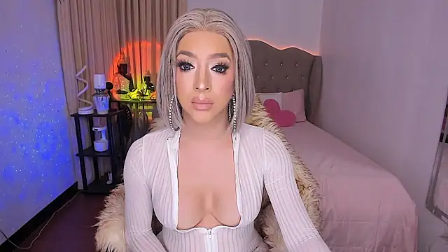 Snapshot of Dream_Goddess chatting on December 14, 2025, 7:47 am Dream Goddess online show from December 14, 2025, 7:47 am