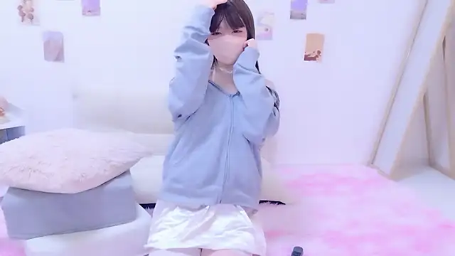 fumika f online show from December 15, 2025, 6:28 am