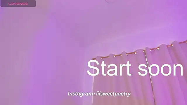 Snapshot of Sweet_poetryy chatting on September 28, 2025, 1:49 pm Sweet poetryy online show from September 28, 2025, 1:49 pm