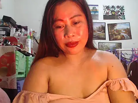 filipina beauty online show from December 15, 2025, 6:12 pm