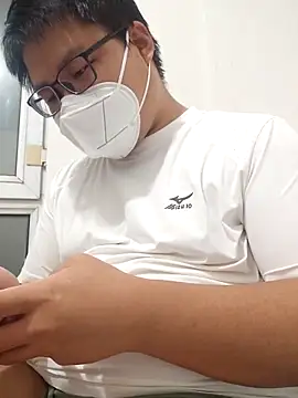 Snapshot of _KaiXin_ chatting on October 3, 2025, 12:13 pm KaiXin online show from October 3, 2025, 12:13 pm