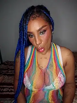 Snapshot of Queen_Amara chatting on April 10, 2026, 4:17 am Queen Amara online show from April 10, 2026, 4:17 am