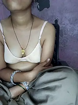 Komal-Rajput online show from November 11, 2025, 10:21 pm