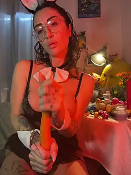 nikkaanderic online show from April 2, 2026, 3:31 pm