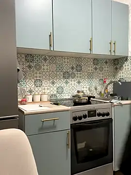 Risky-Flower online show from November 7, 2025, 6:30 pm