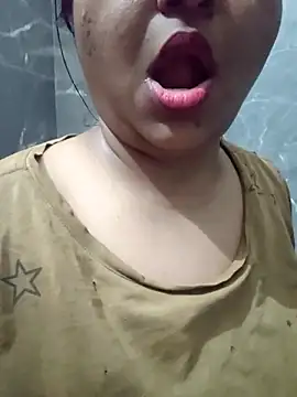 Snapshot of bitch-horny chatting on October 26, 2025, 2:34 pm bitch-horny online show from October 26, 2025, 2:34 pm