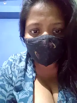 Snapshot of bitch-horny chatting on November 11, 2025, 1:22 pm bitch-horny online show from November 11, 2025, 1:22 pm