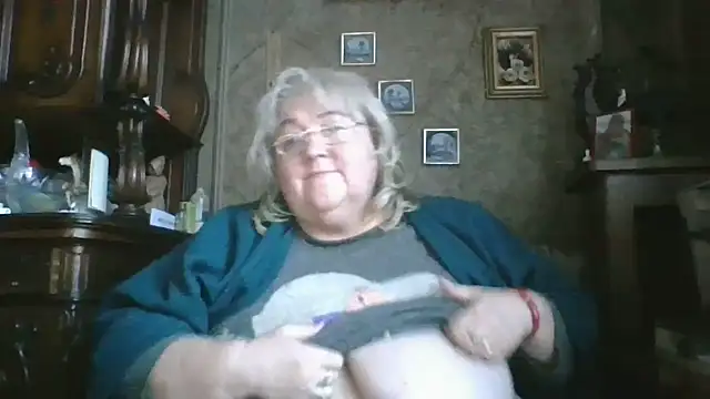 Lala-Love56 online show from October 27, 2025, 2:32 pm