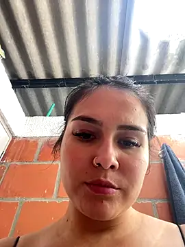 amberbakee online show from December 4, 2025, 7:22 pm