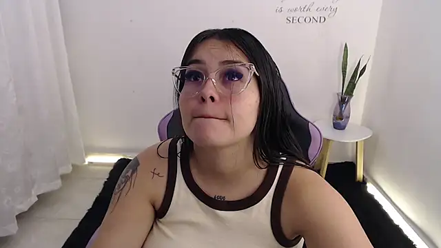 Snapshot of amberbakee chatting on July 2, 2026, 4:35 pm amberbakee online show from July 2, 2026, 4:35 pm