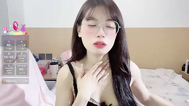 yuanbao a online show from September 20, 2025, 12:39 pm