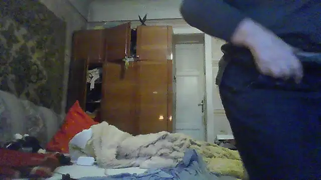 AnnaLive570 online show from November 5, 2025, 1:44 pm