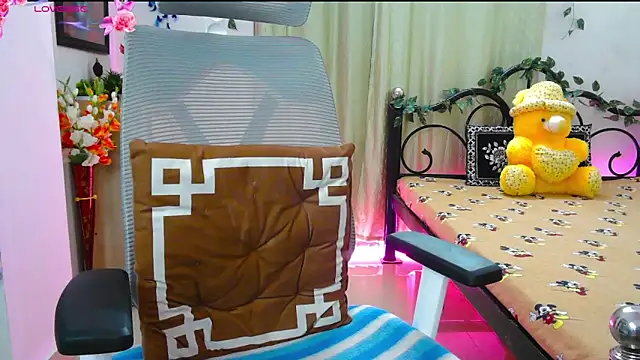 Snapshot of WildDimpi_0 chatting on December 17, 2025, 6:14 pm WildDimpi 0 online show from December 17, 2025, 6:14 pm