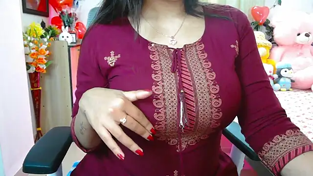 Snapshot of WildDimpi_0 chatting on February 15, 2026, 7:21 pm WildDimpi 0 online show from February 15, 2026, 7:21 pm