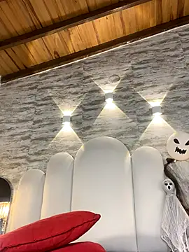 Snapshot of Kristy1_ chatting on October 8, 2025, 11:08 am Kristy1 online show from October 8, 2025, 11:08 am