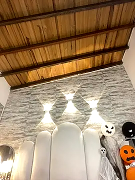 Snapshot of Kristy1_ chatting on October 14, 2025, 11:11 am Kristy1 online show from October 14, 2025, 11:11 am