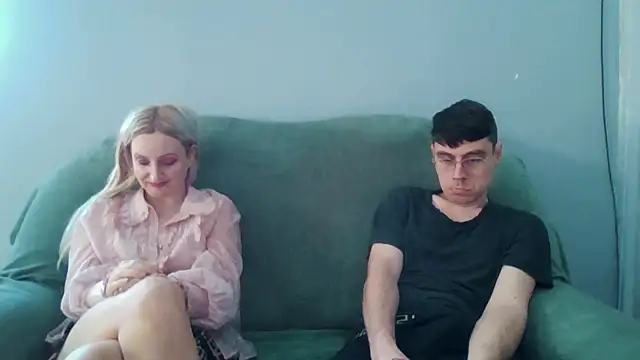 Snapshot of Eric_Basilio chatting on November 3, 2025, 11:55 am Eric Basilio online show from November 3, 2025, 11:55 am