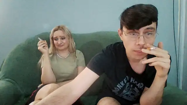 Snapshot of Eric_Basilio chatting on December 1, 2025, 10:42 am Eric Basilio online show from December 1, 2025, 10:42 am