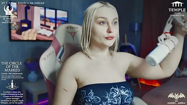 Snapshot of Wounded_Goddess_ chatting on November 4, 2025, 4:06 pm Wounded Goddess online show from November 4, 2025, 4:06 pm