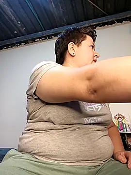 Noha Whiitee online show from December 2, 2025, 2:06 am